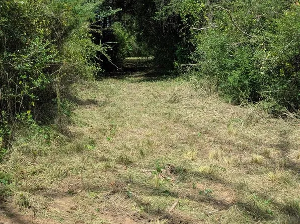 5425 County Road 114, Centerville, TX 75833