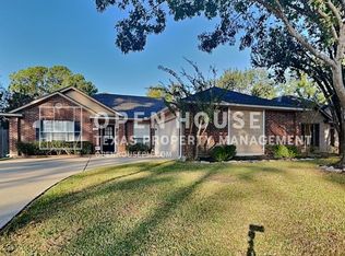 18623 Singing Woods Dr, Humble, TX 77346