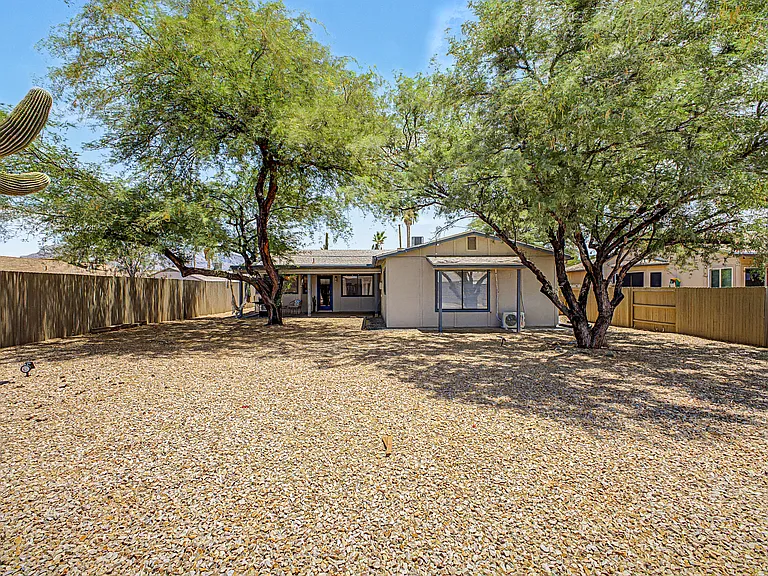 5871 N Edenbrook Ln — Photo 31
