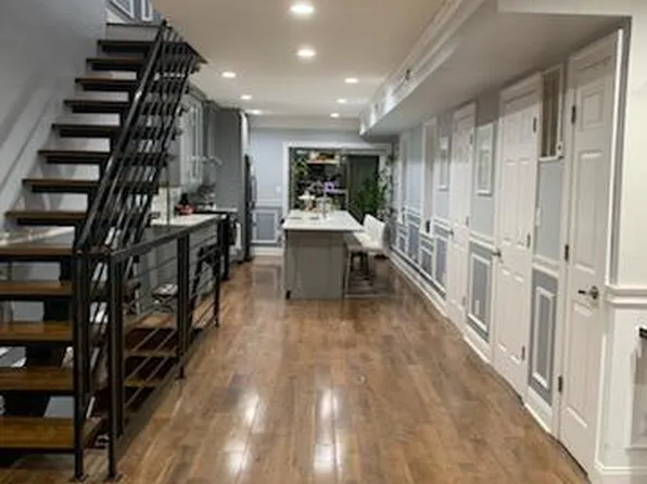 1727 S 4th St, Philadelphia, PA 19148