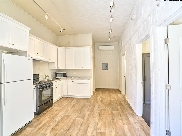 31601 Pitsch Canyon Rd — Photo 12