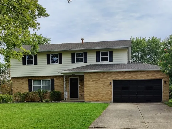 1016 Deer Creek Cir, Dayton, OH 45449