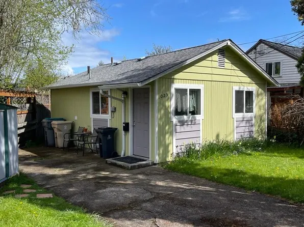 1025 NW 28th St, Corvallis, OR 97330