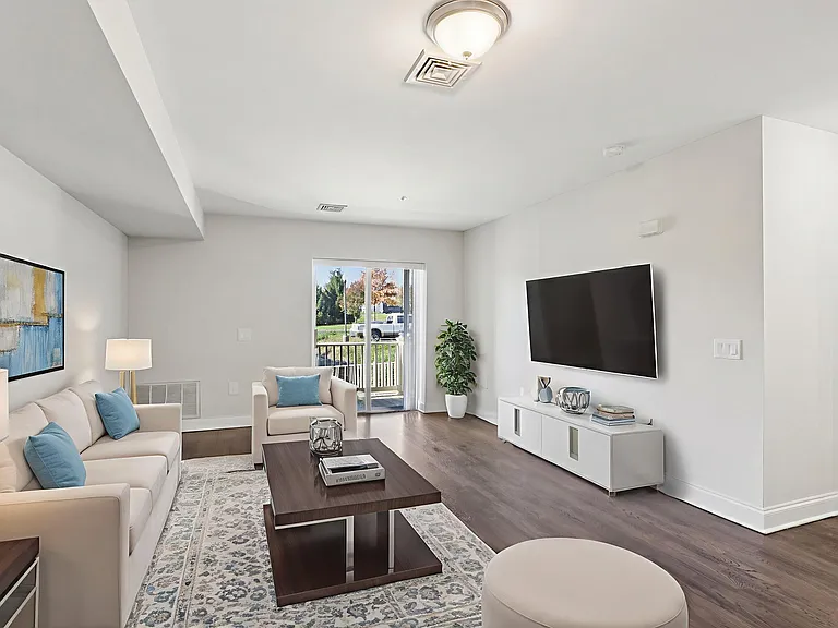 Summit Ridge Luxury Apartments — Photo 63