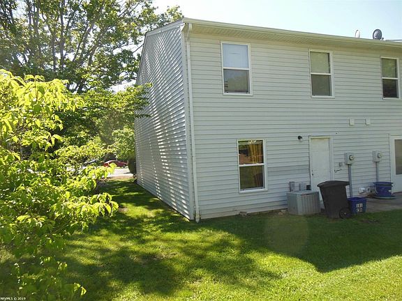 3rd image of 181 Clover Valley Cir