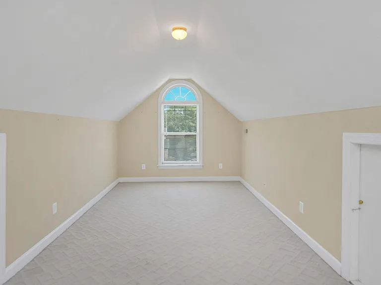 108 Hastings Point Dr — Photo 28