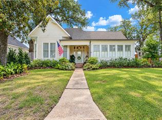 1002 Iris St, Lake Charles, LA 70601