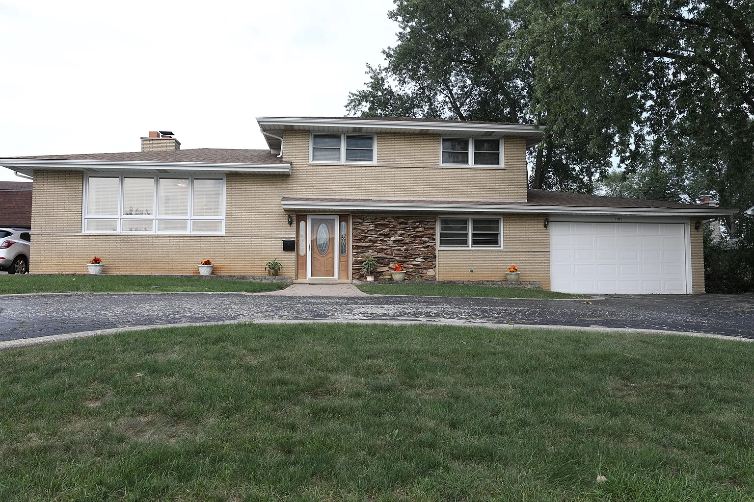 14319 S 92nd Ct photo 1