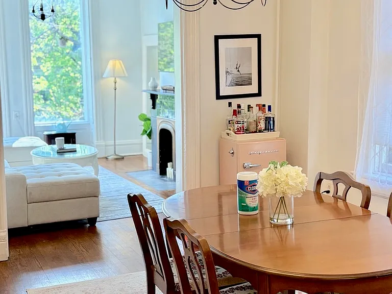 2046 N Bissell St #3 — Photo 3