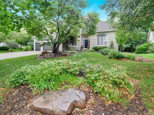 4512 W 139th St, Leawood, KS 66224