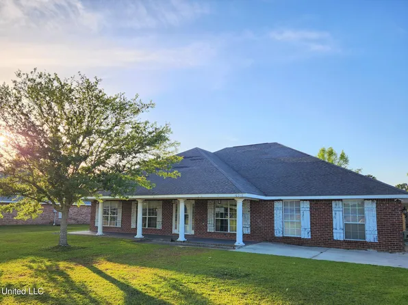 10217 Lake Forest Dr, Vancleave, MS 39565