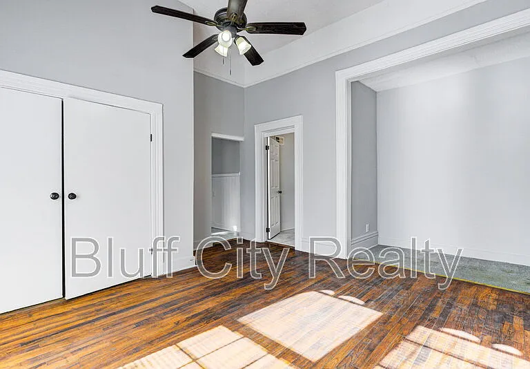 1639 Southern Ave — Photo 7