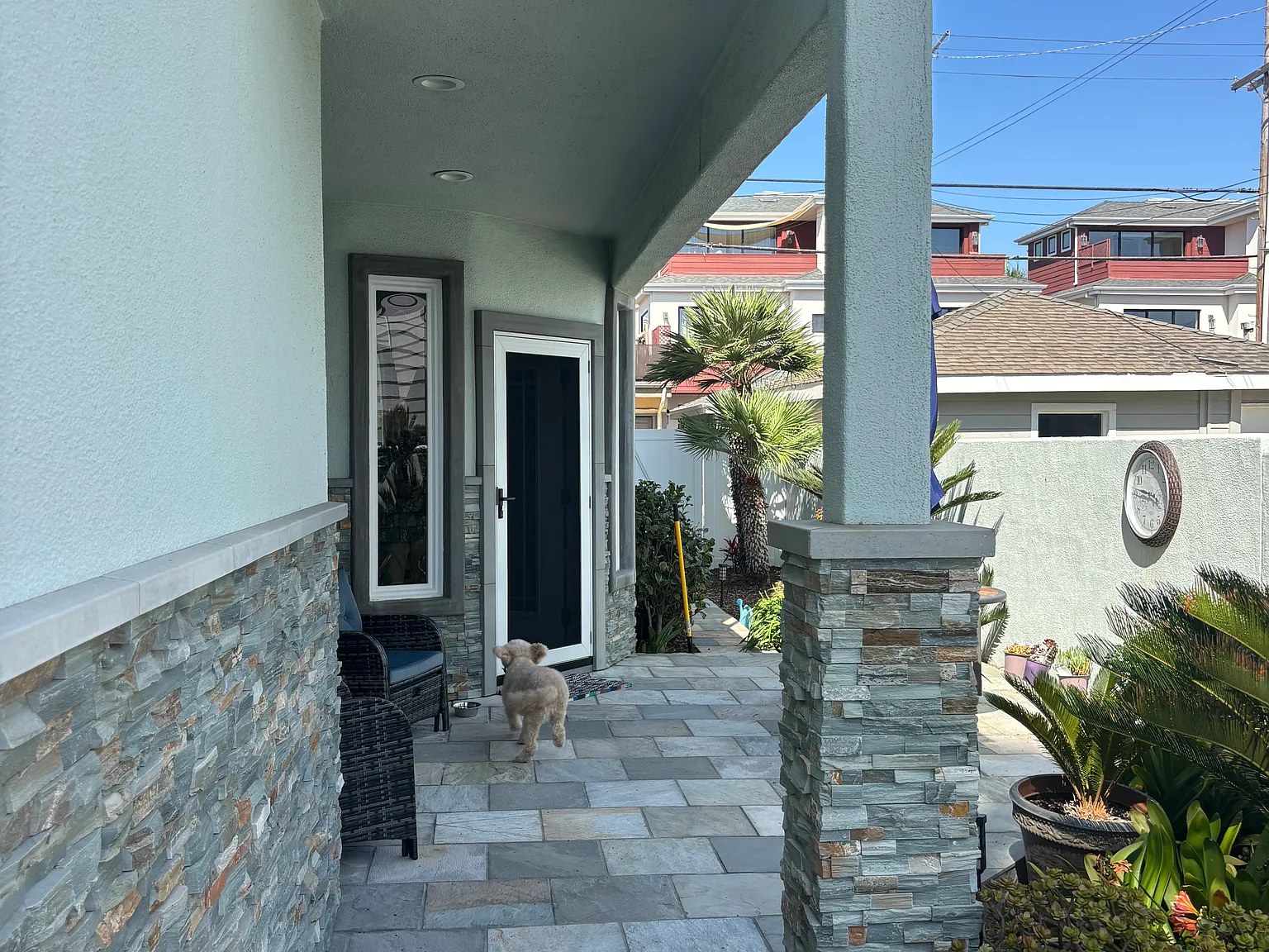 3 bed, 2.5 bath, 3008 sqft, $8,000 — Photo 2