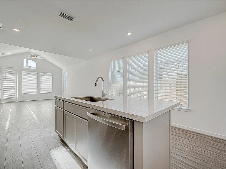 22111 Ingham Bluff Ln — Photo 13