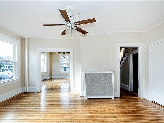 5th image of 7 Lapham St #7