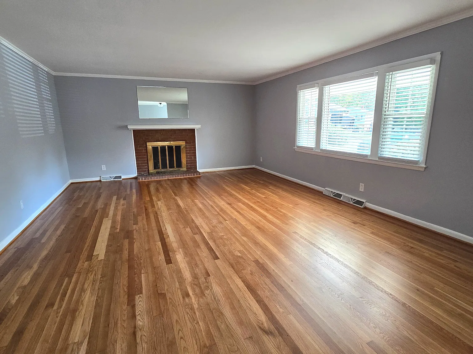 2402 Chatham Drive - 1 — Photo 4