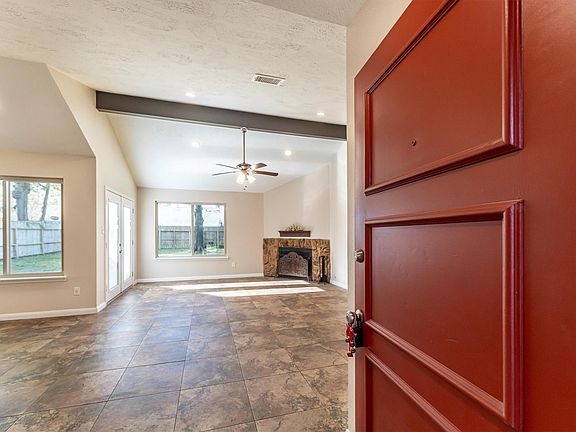 5th image of 3523 Nutwood Ln