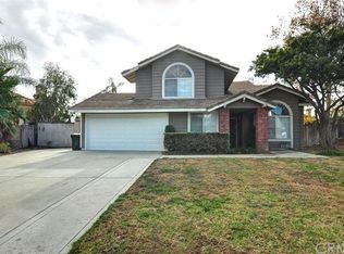 1637 W Sunnyview Dr, Rialto, CA 92377