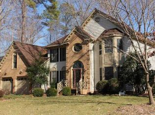 100 Prestwick Ct, Yorktown, VA 23693