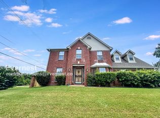 5240 Shady Ridge Dr, Memphis, TN 38141