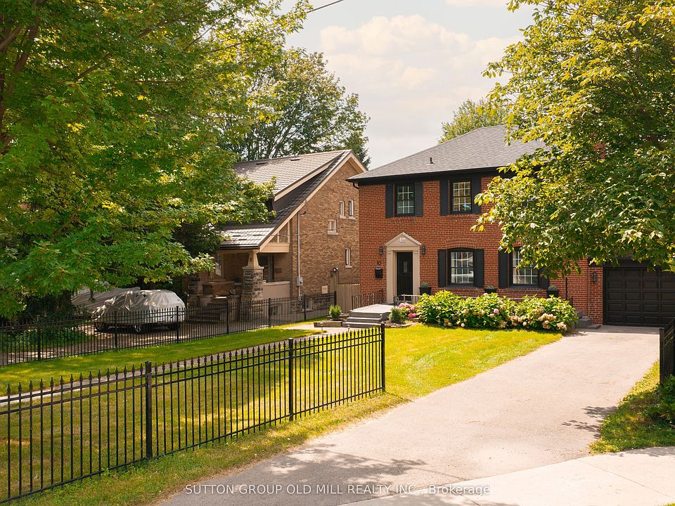 1st image of 10 Queens Ave