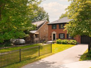 10 Queens Ave, Toronto, ON M8V2N1