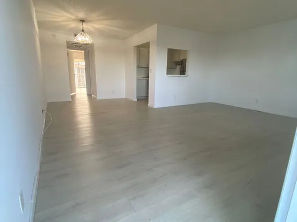 2200 Springdale Blvd APT 305, Palm Springs, FL 33461