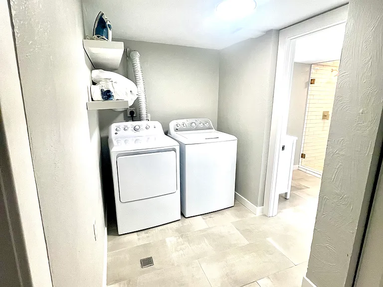W Sheri Ln — Photo 9