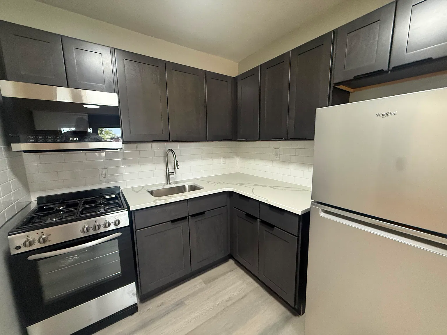 1 bed, $1,745 — Photo 3