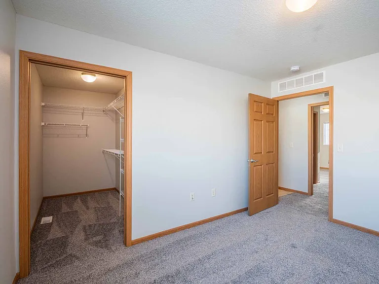 Jordan Valley Townhomes — Photo 11