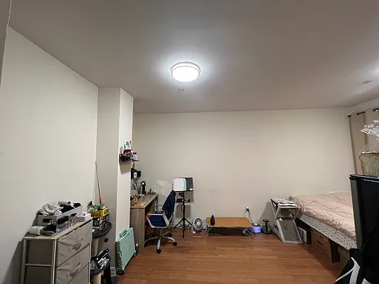 Rented by R & E Real Estate Management Co Inc | media 9