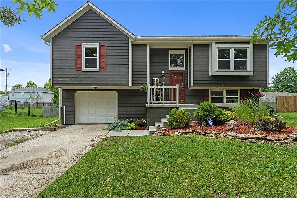 33145 W 88th Ter, De Soto, KS 66018 | Zillow