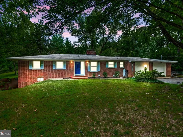 11220 Dahlgren Rd, King George, VA 22485