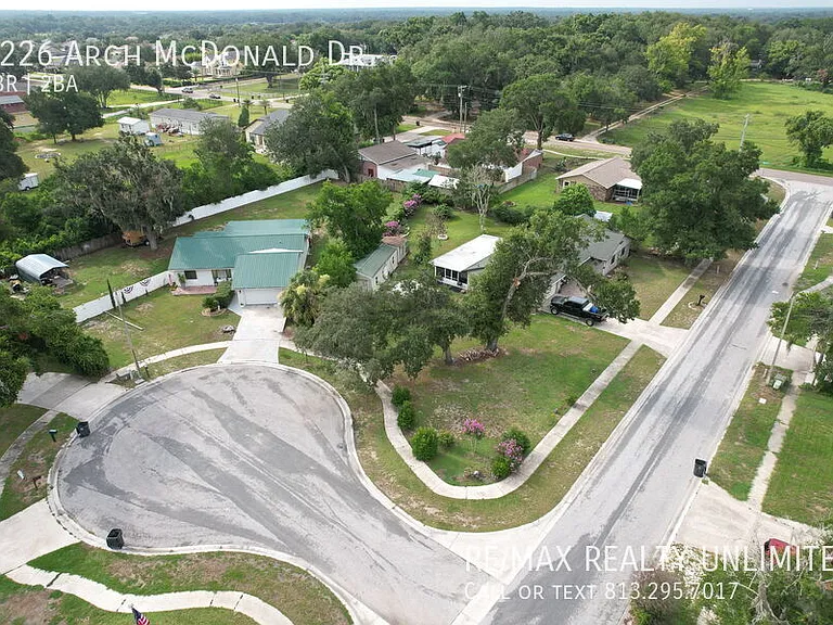 2226 Arch McDonald Dr — Photo 36