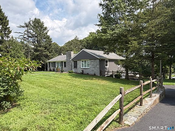 3rd image of 473 Summit Drive