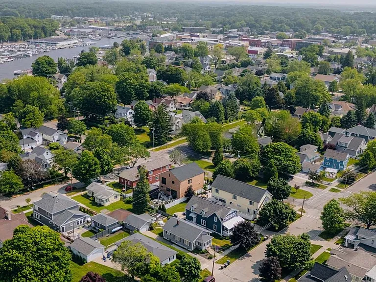 Neighborhood