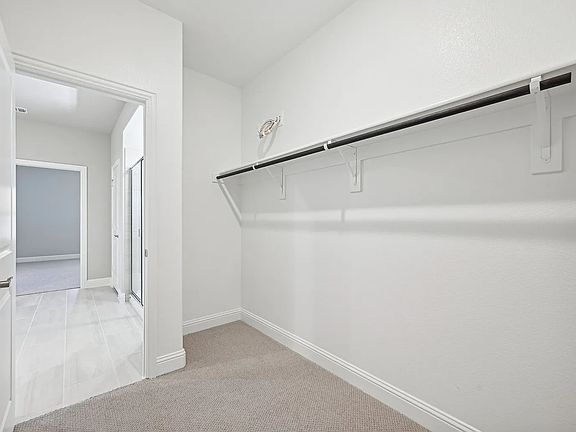 4th image of 6002 Broadacre Dr