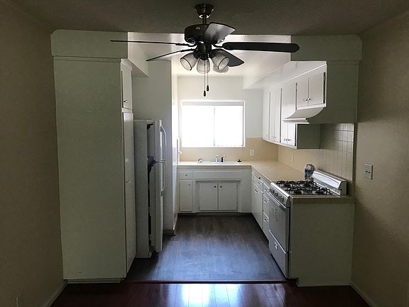 4th image of 1412 N Martel Ave #7
