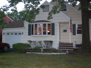 207 Edgewood Ave, Clifton, NJ 07012