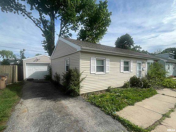 2nd image of 2335 Ramsey Ave