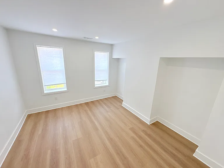 2619 Titan St — Photo 22