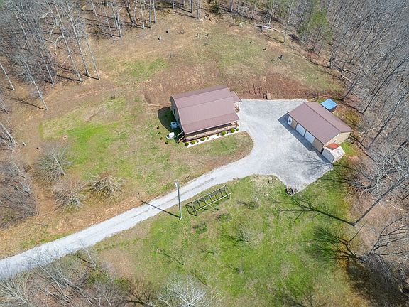 5th image of 817 Yellow Creed Rd.