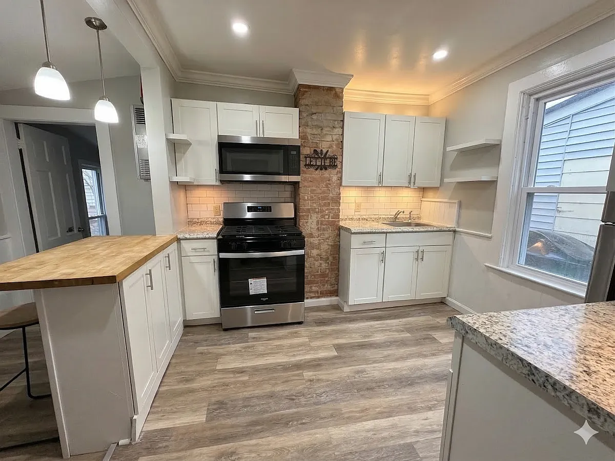 Building Photo - 26 Custer St #1