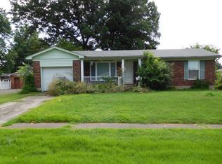 8615 Cotswold Dr, Louisville, KY