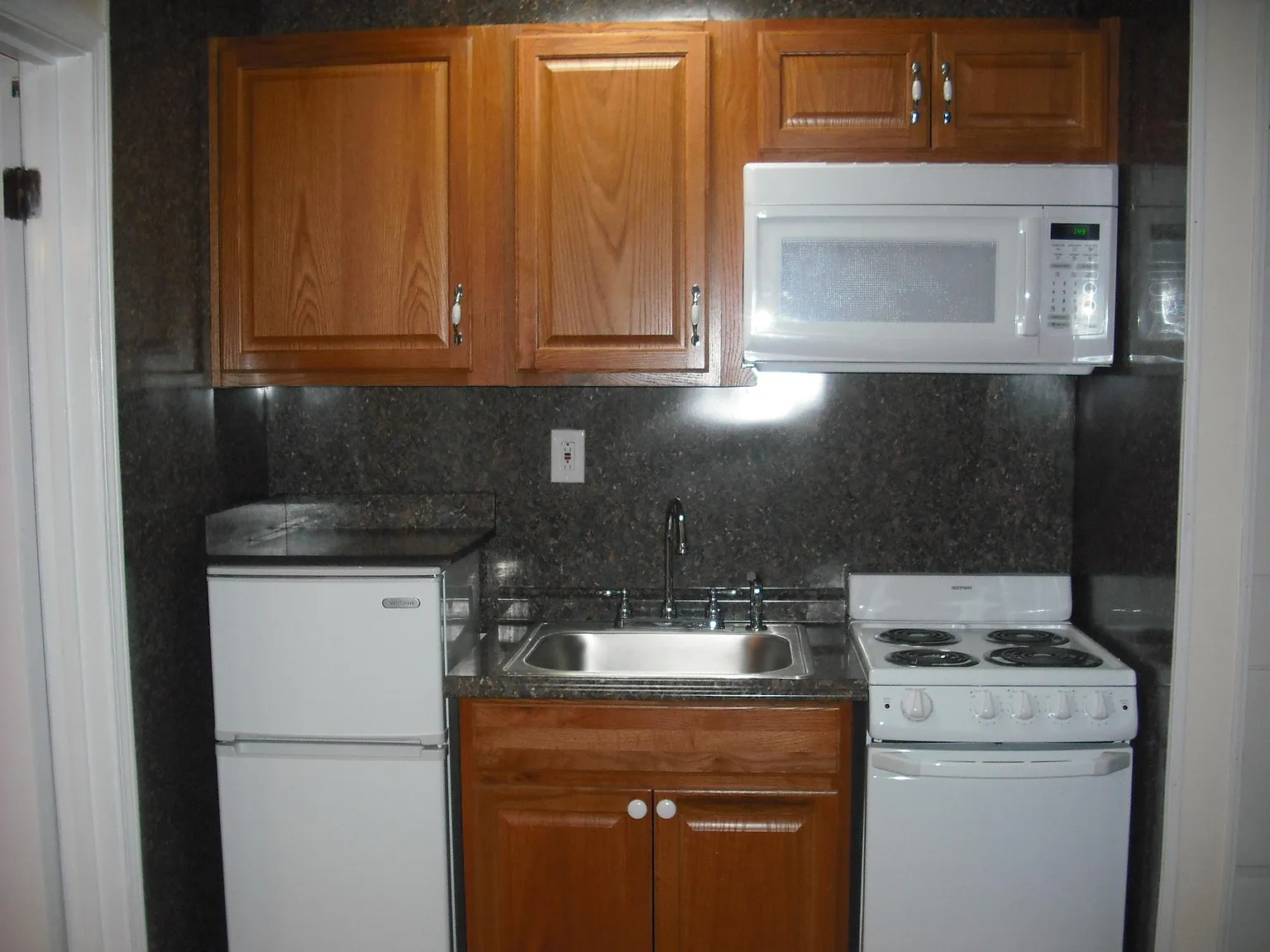 1 bed, 500 sqft, $1,000 — Photo 2