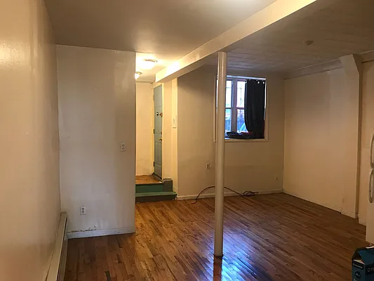 Rented by Premier Metro Realty Corp | media 27