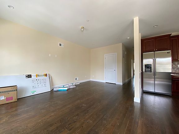 3rd image of 453 Deisius St #1F