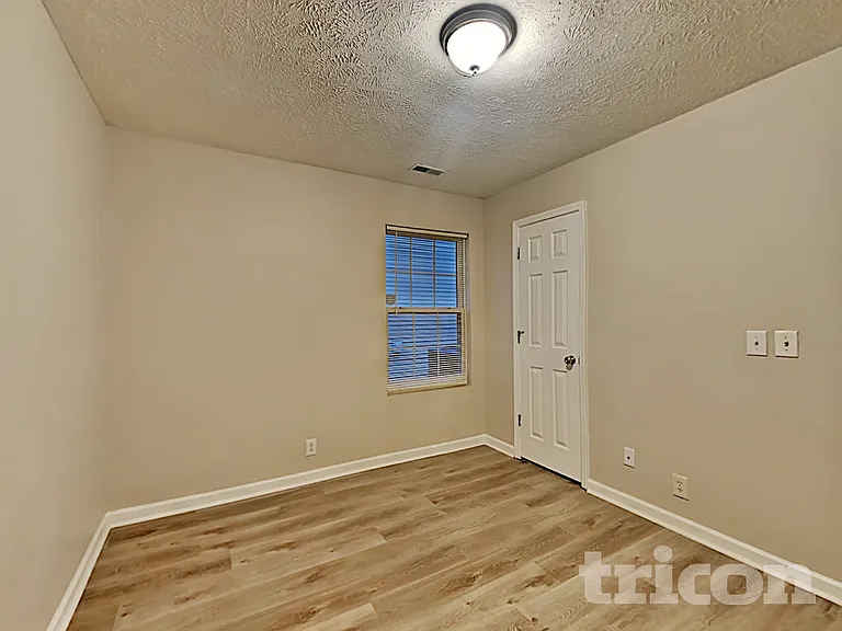2829 Elijah Dr — Photo 8
