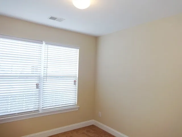 425 Equinox Cir — Photo 5