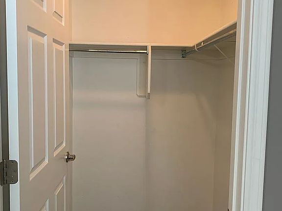 5th image of 10353 S High Bluff Dr